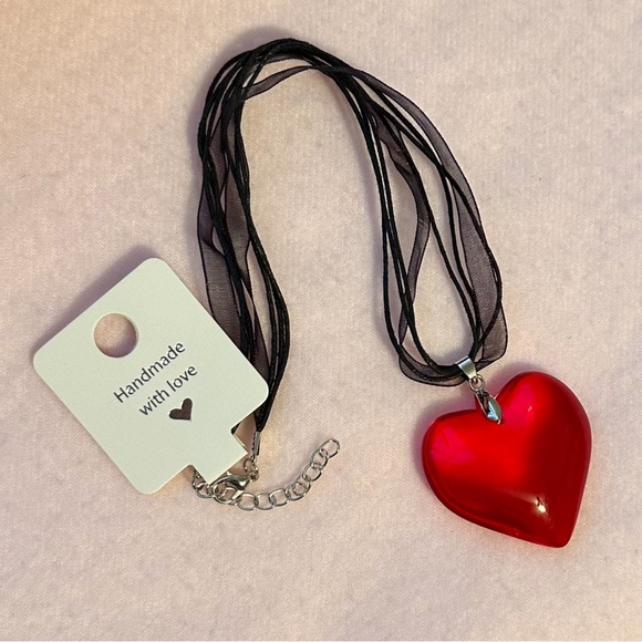 Red Glass Heart Pendant On A Black Adjustable Ribbon Necklace Brand New - Picture 8 of 8